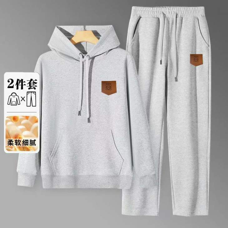 Picture of Loewe Sweater Suits _SKULoeweM-4XL11Lr11740667